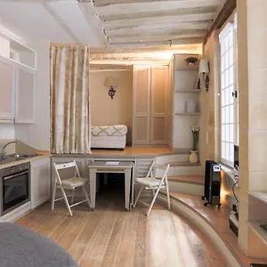 Apartment Louvre