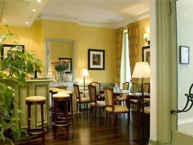 Idol Hotel Paryż