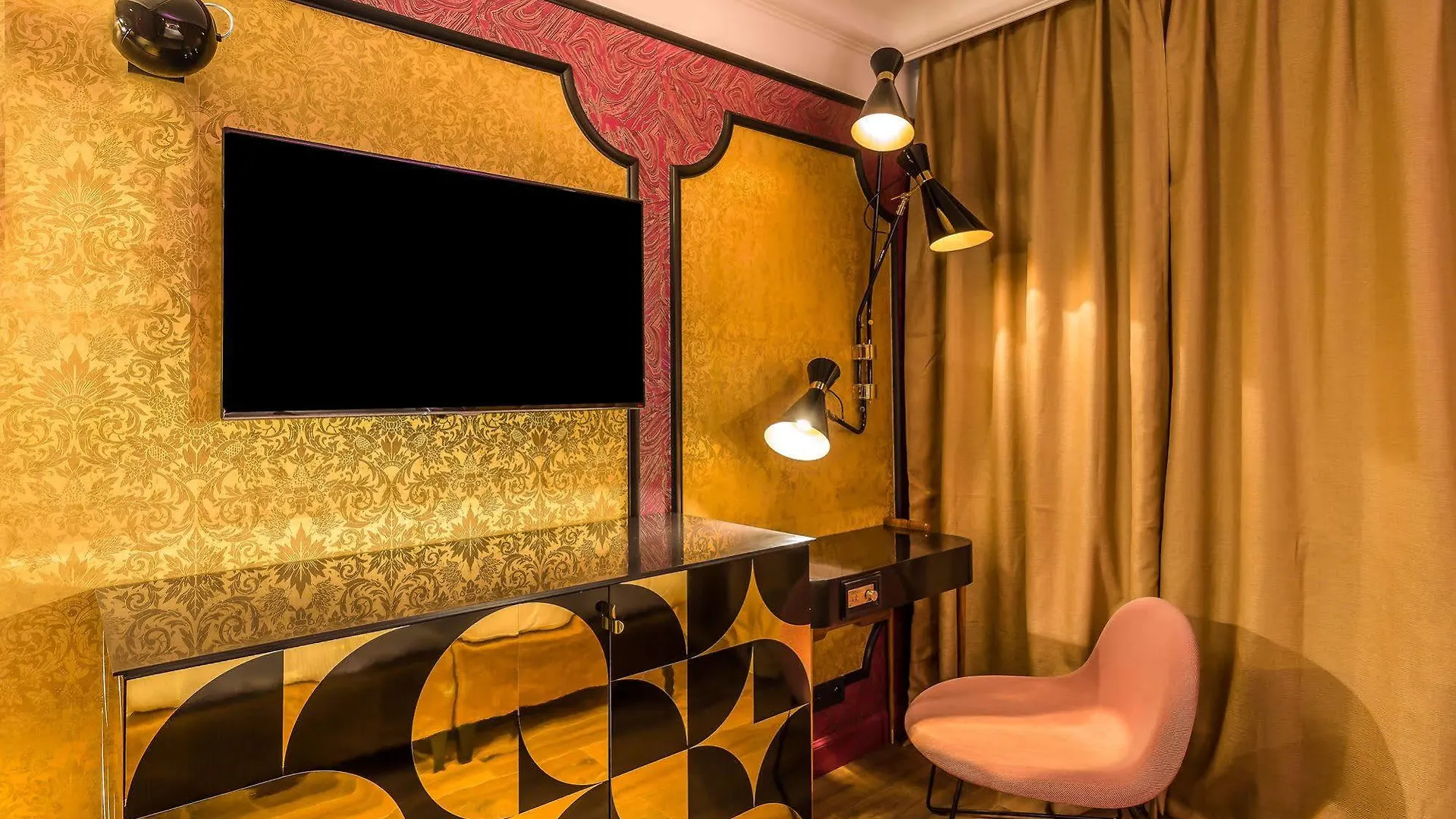 ****  Idol Hotel Paryż Francja